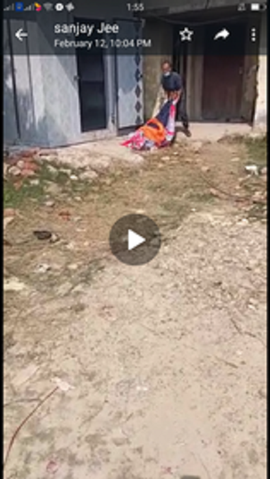 नारायाणी अस्तालमा शवलाई जनावर जस्तै घिसार्दे,  युवाद्धारा बिरोध प्रर्दशन